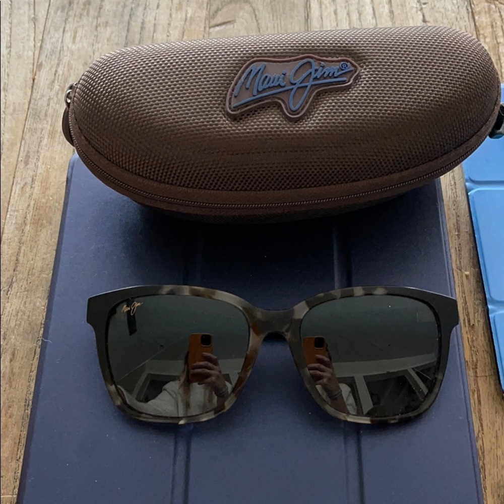 MAUI JIM SUNGLASSES